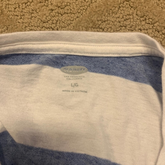 Old Navy Mens V Neck Stripe Tee - Picture 3 of 3